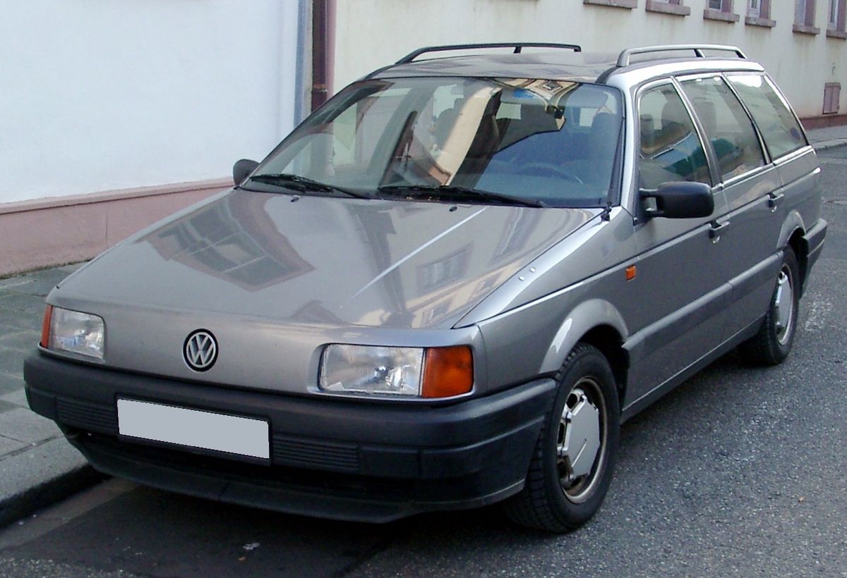 Volkswagen Passat B4 1.6 л, 101 л.с., бензин, МКПП, передний привод