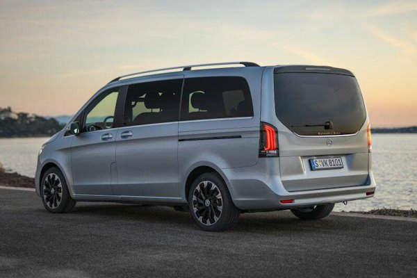 Mercedes-Benz готує до випуску електричний V-Class на новій платформі