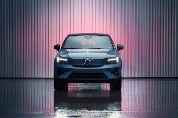 Volvo временно прекращает выпуск C40 для обновления названия модели