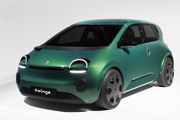 Nissan готує міський електромобіль із запасом ходу до 300 км