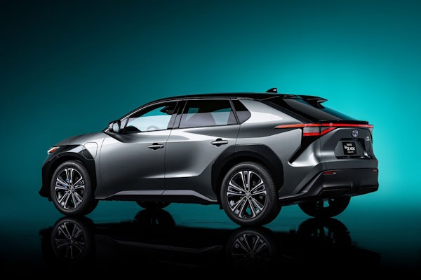 Toyota змінює підхід до виробництва електромобілів: новий завод та стратегія розвитку